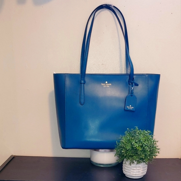 kate spade Handbags - Kate Spade ♠️ Oversize Tote